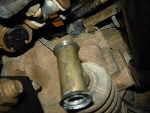 how to remove the seal to the manual trasmission mazda 323 1986-s-l1600.jpg