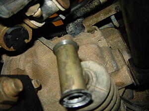 how to remove the seal to the manual trasmission mazda 323 1986-s-l1600.jpg